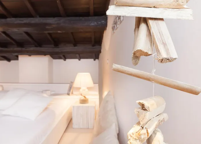 Endless Beauty - Charming Attic In The Heart Of Roma