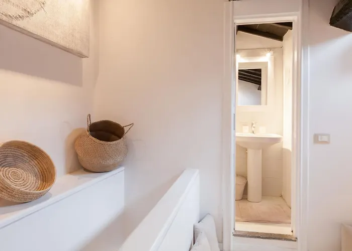 Endless Beauty - Charming Attic In The Heart Of Daire Roma
